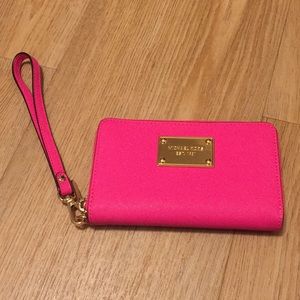 Michael Kors wristlet wallet